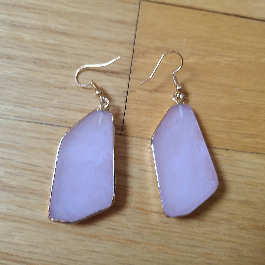 Brand New Light Rose Pink Plastic Resin Ea